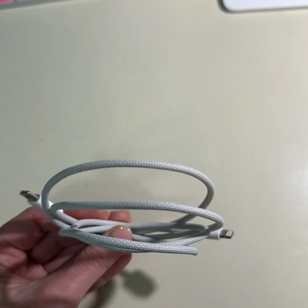 Apple USB-C to Lightning Cable (1 m)
